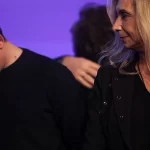 “¿Qué hacés, mucho sol?”: el saludo de Karina Milei a Santiago Caputo que descolocó a todos en la jura de Adorni