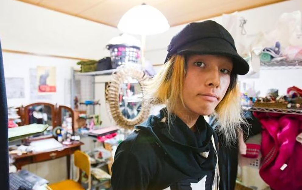 “Mi pene, a la plancha”: el artista japonés que cobró entrada para comérselo y convirtió el morbo en obra