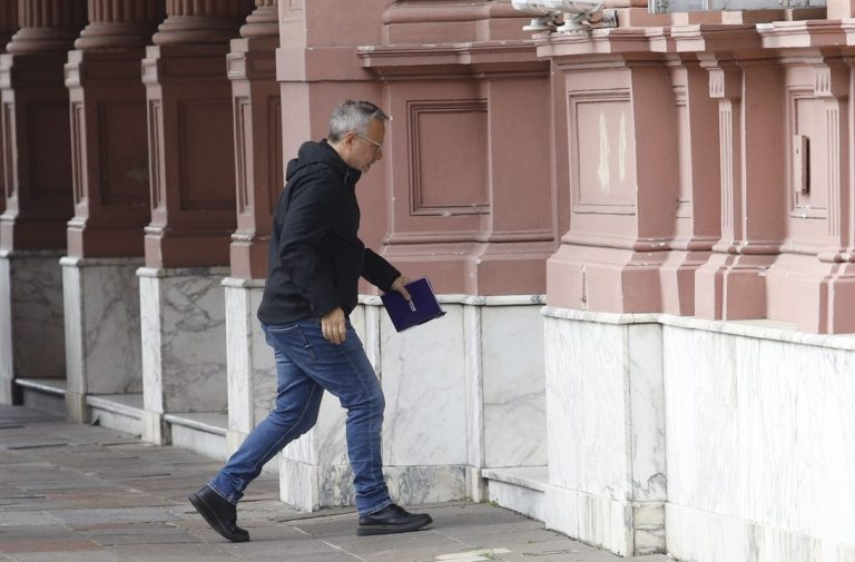 Operación fallida en la Casa Rosada: el desembarco de Diego Valenzuela en el Gobierno se cayó en medio de la interna libertaria