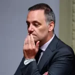 Escuela, viajes y sospechas: padres denuncian invitaciones a Madrid y Disney en el entorno de los Adorni