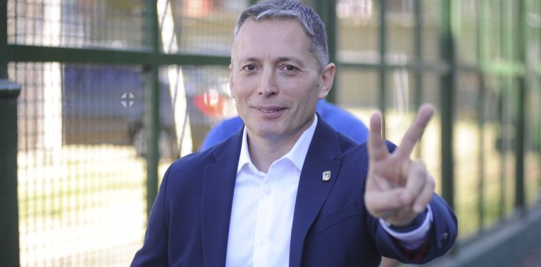 Fernando Gray sorprendió al peronismo y ungió a Axel Kicillof como presidenciable: “Hoy es el único candidato”