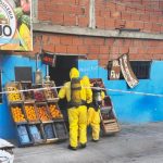Vapores tóxicos en Esteban Echeverría: un comerciante terminó hospitalizado y el Municipio quedó otra vez bajo la lupa