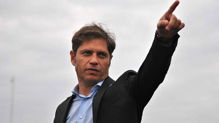 Kicillof lanzó su operativo rescate sobre los jóvenes endeudados bajo Milei: bastones, Lali y apellidos de siempre