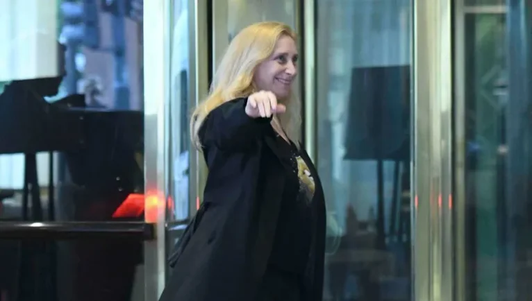 El PRO activa el semáforo de la rendición y negocia con Karina Milei qué municipios podrá conservar