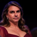 ¿Bolsonaro escapó vestido de mujer? El insólito misterio que rodea su fuga por la Argentina